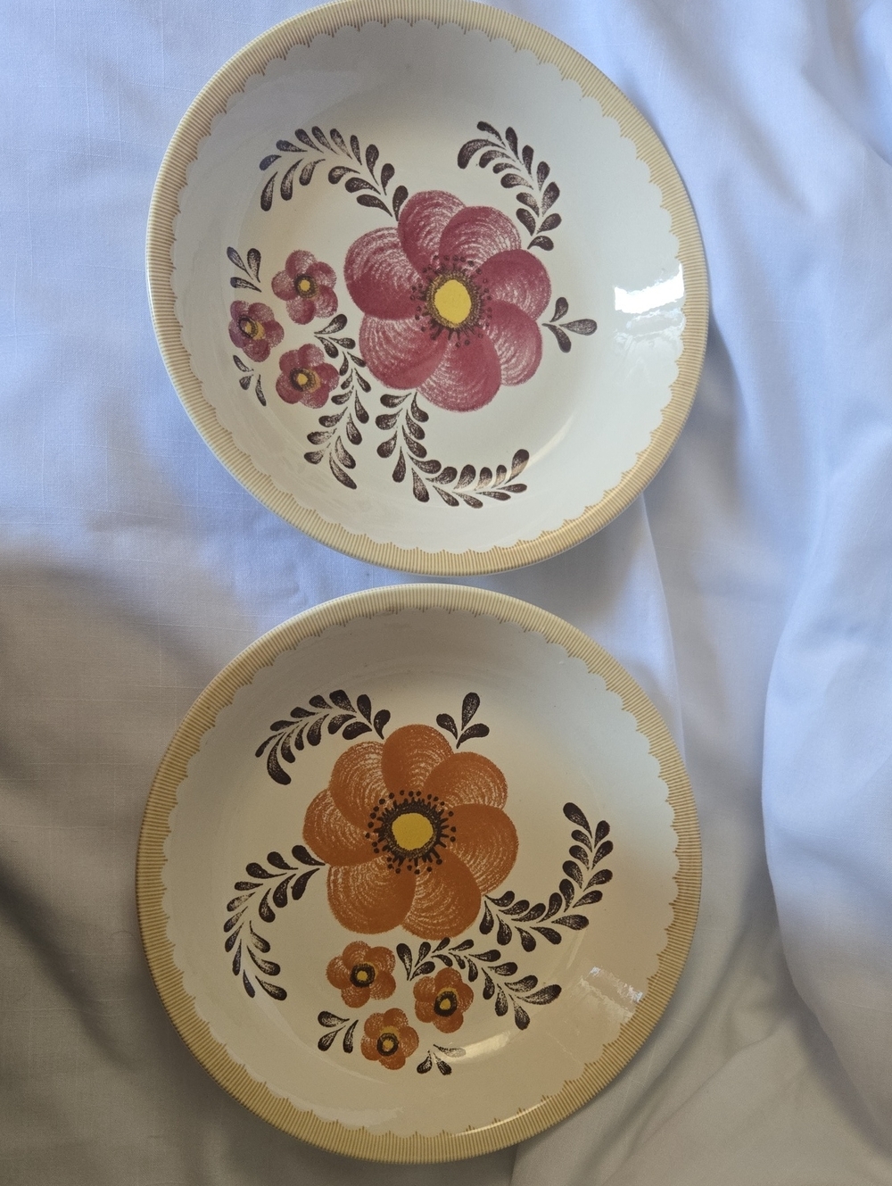 US Kitchen Painted Floral Ceramic Bowls Pink & Orange Flowers Vintage Set Of 2